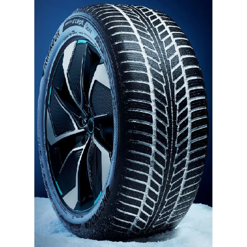 Zimné pneumatiky Hankook IW01 Winter i*cept ION 235/45 R18 98V
